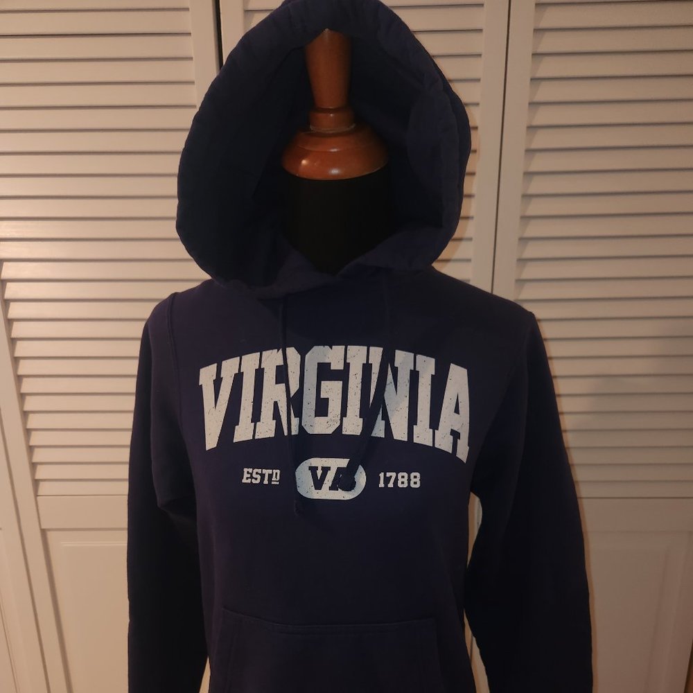 Virginia Pullover Hoodie